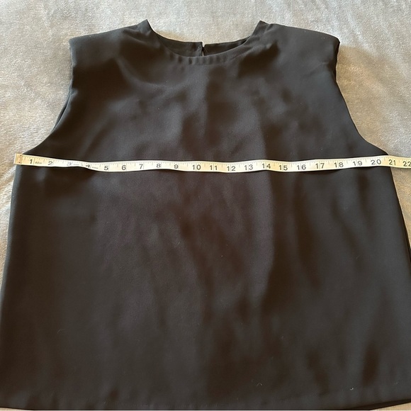 ALLSAINTS Women's Padded Shoulders Relaxed Crewneck Black Sleeveless Blouse Sz 4 - Picture 14 of 15